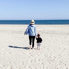 mother and child in the hamptons