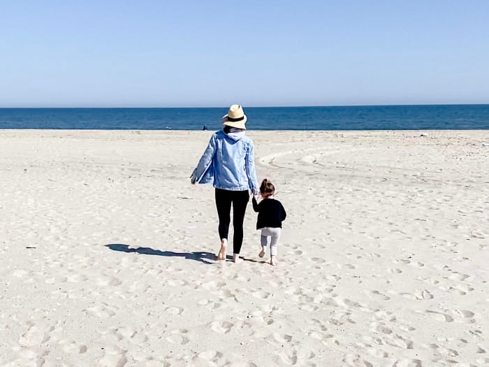mother and child in the hamptons